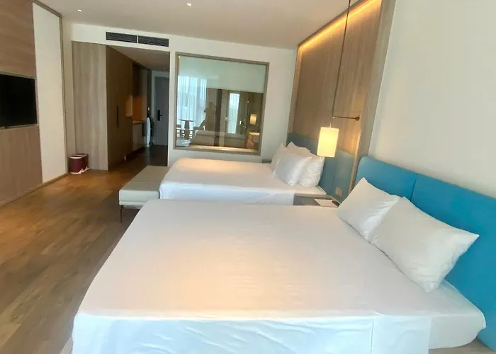 Alacarte Bay Ha Long